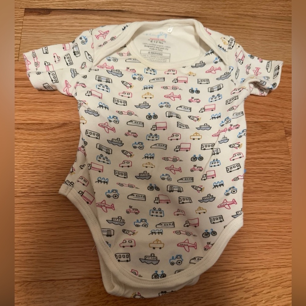 Magnetic Me onesie 0-3M